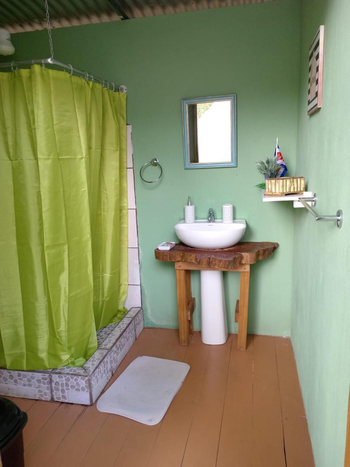 Apartment Glamping Naioth Guapiles